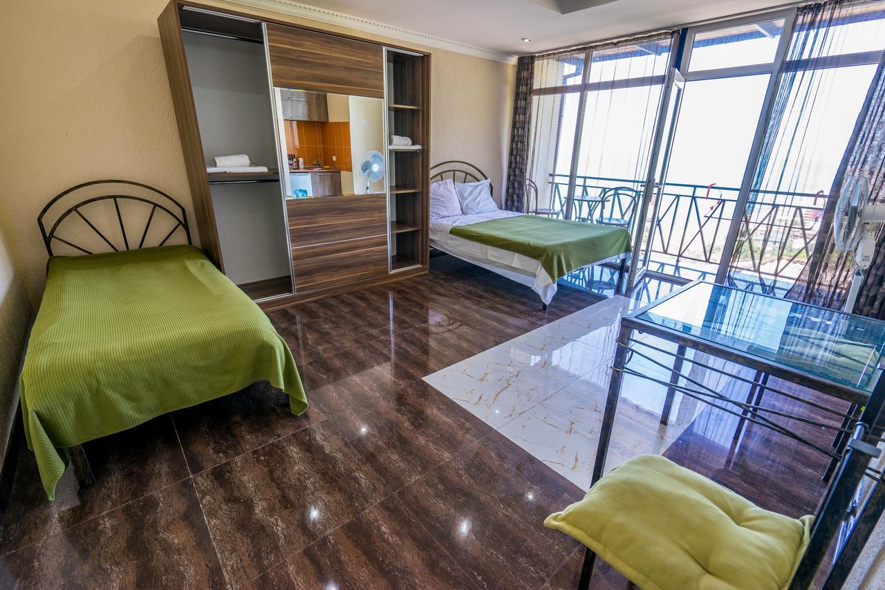 Aniva The Hotel Батумі Екстер'єр фото