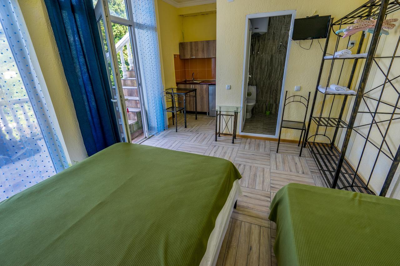 Aniva The Hotel Батумі Екстер'єр фото