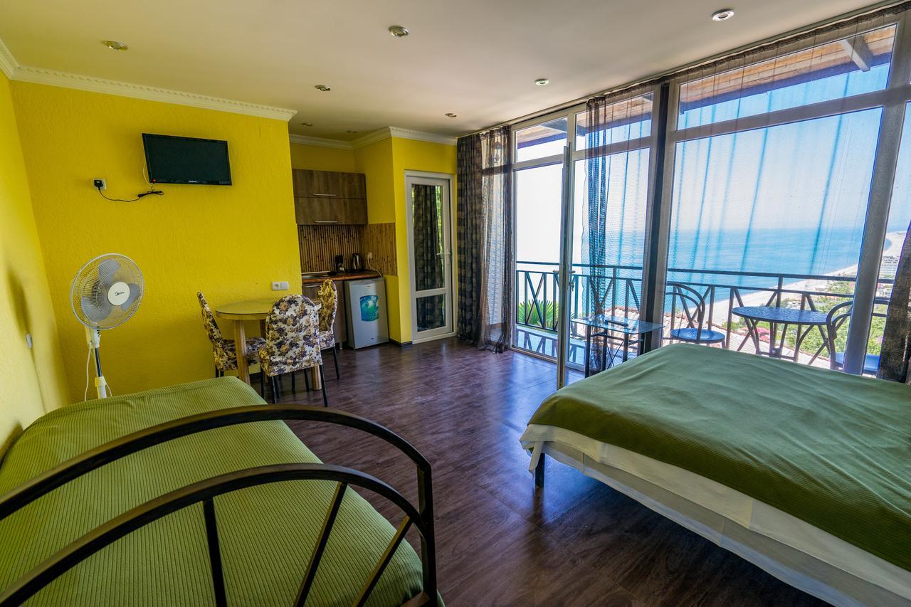 Aniva The Hotel Батумі Екстер'єр фото