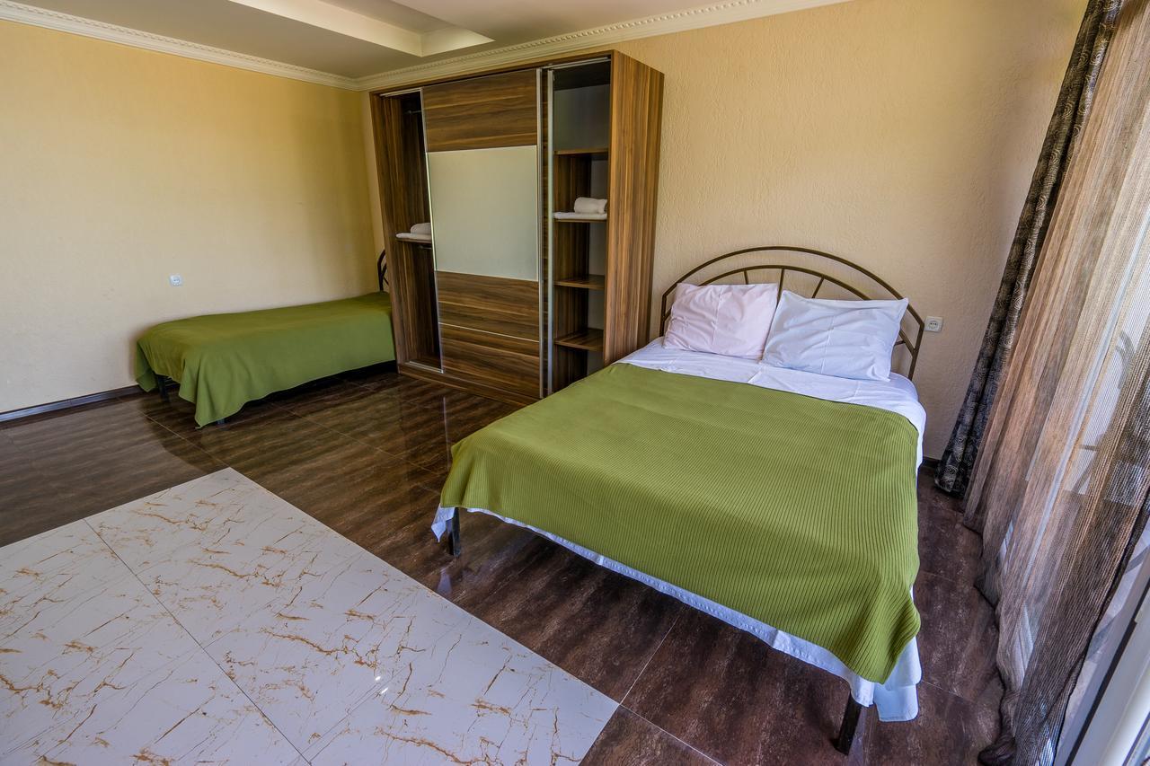 Aniva The Hotel Батумі Екстер'єр фото