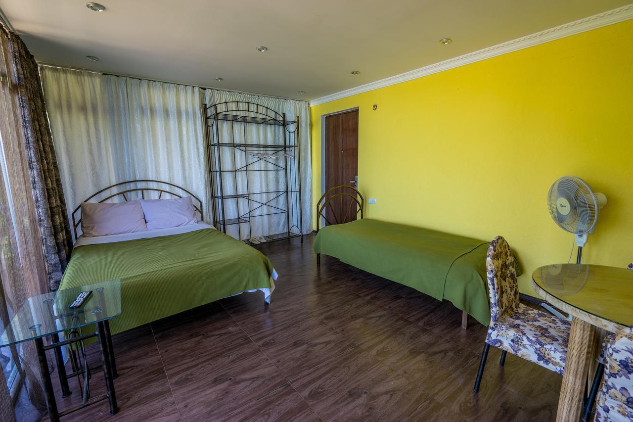 Aniva The Hotel Батумі Екстер'єр фото