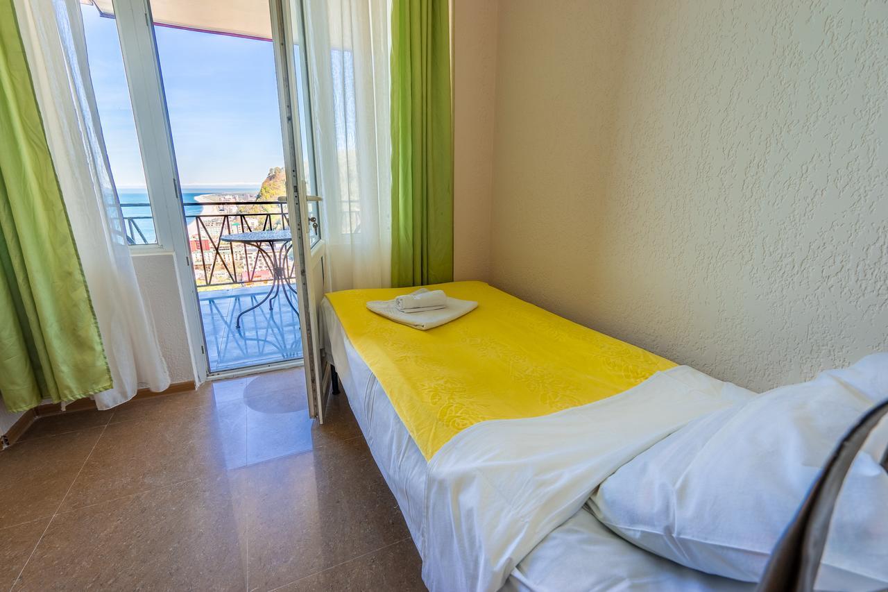 Aniva The Hotel Батумі Екстер'єр фото