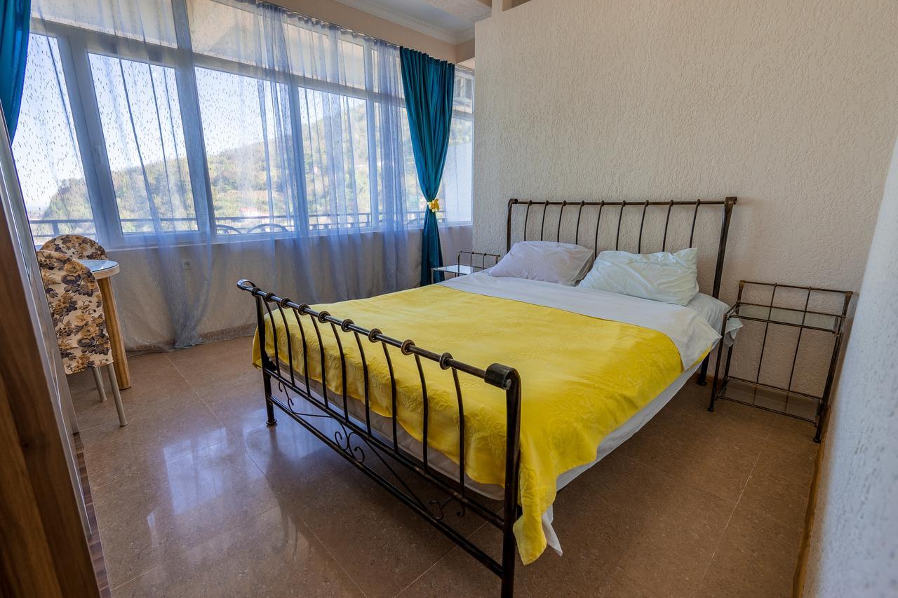 Aniva The Hotel Батумі Екстер'єр фото