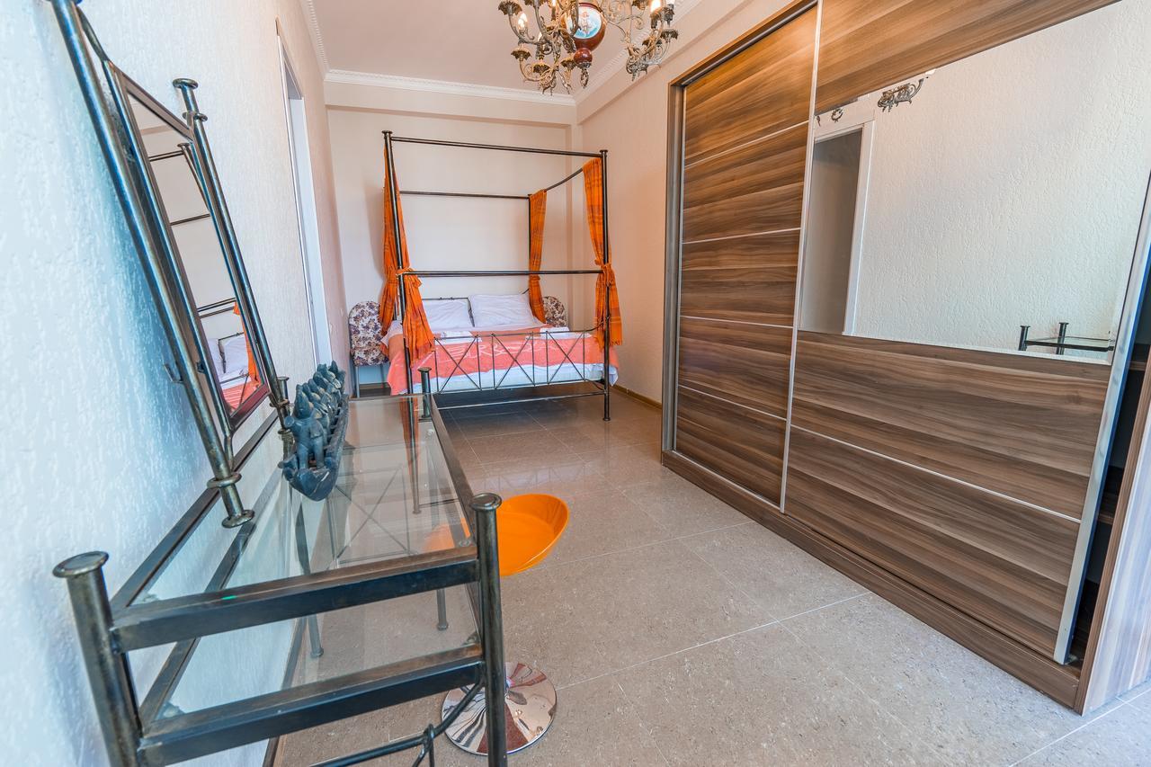 Aniva The Hotel Батумі Екстер'єр фото