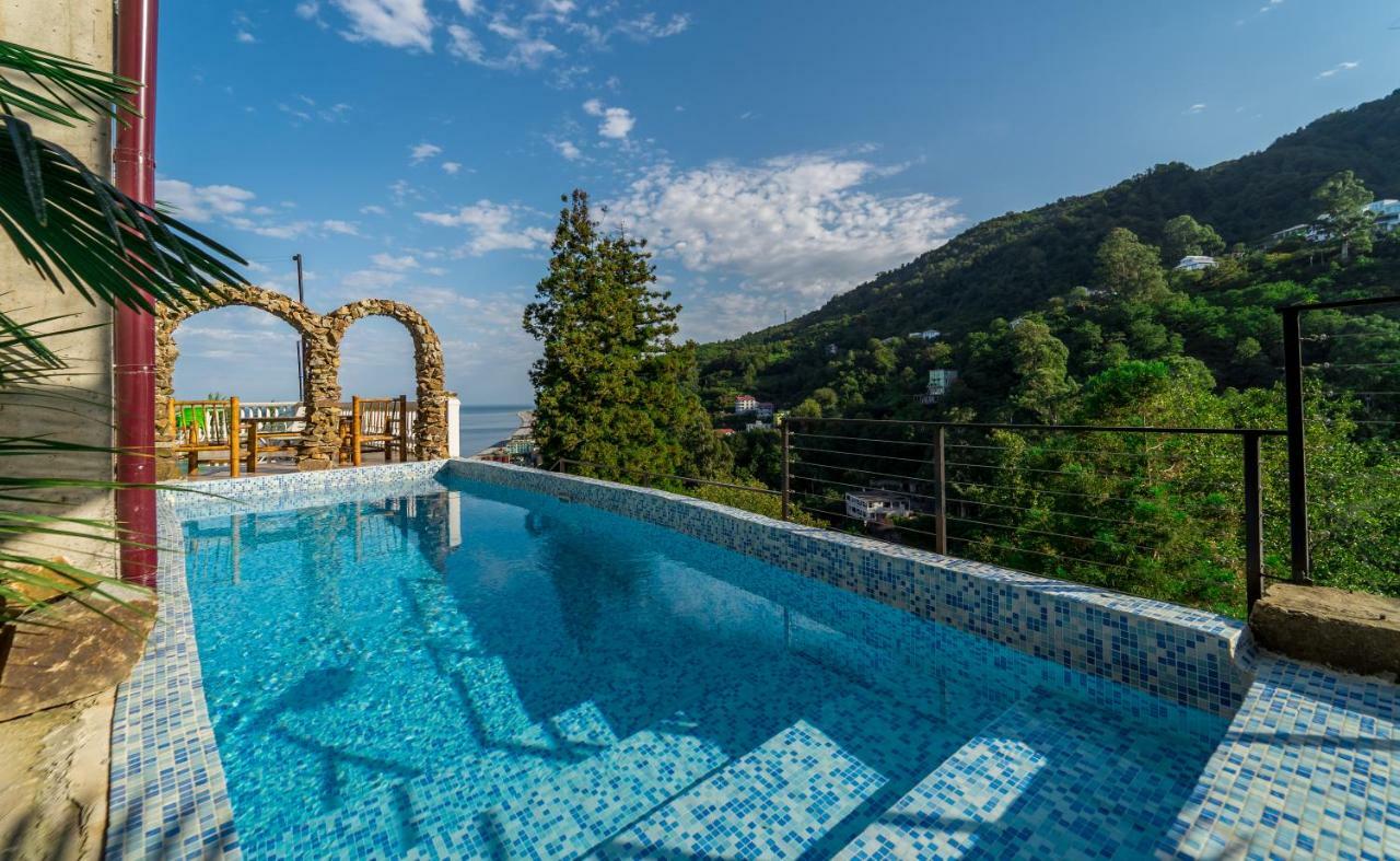 Aniva The Hotel Батумі Екстер'єр фото